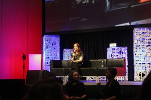 Felicia Day at Denver Comic Con 2017 hand gesture